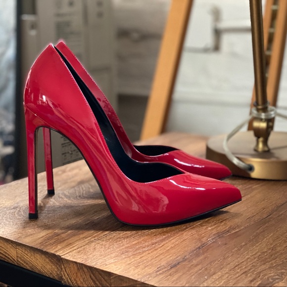 Saint Laurent Red Patent Leather Pointed Toe Pumps - Picture 3 of 6